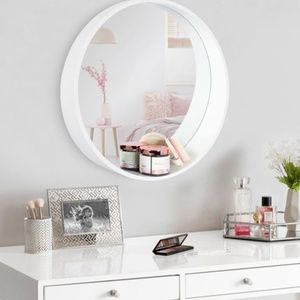 Brand New in Box- Kate & Laurel Wheeler Graduated